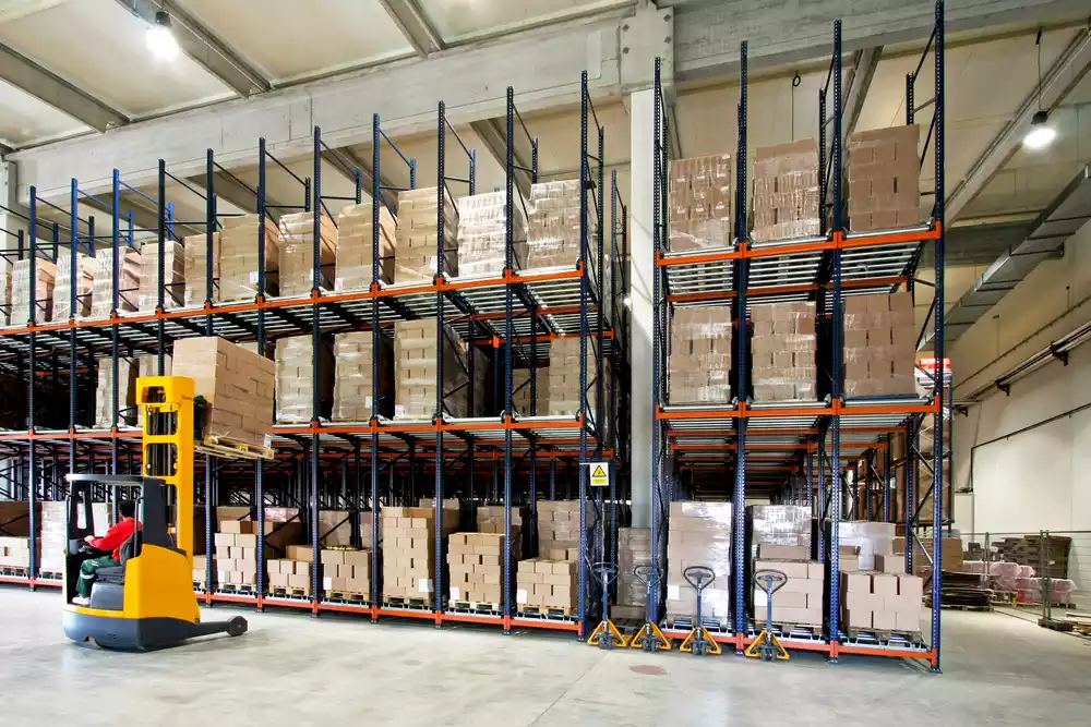 Boosting Warehouse Efficiency: Technology and Automation Strategies warehouse efficiency