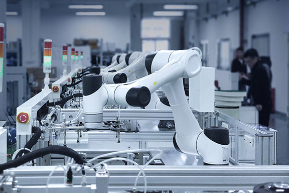 Why is industrial automation important? Cobot in assembly line