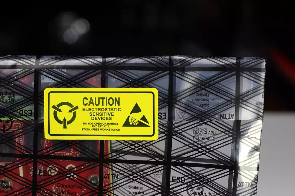 Secure Work Environment: Designing an Effective ESD Workstation esd workstation