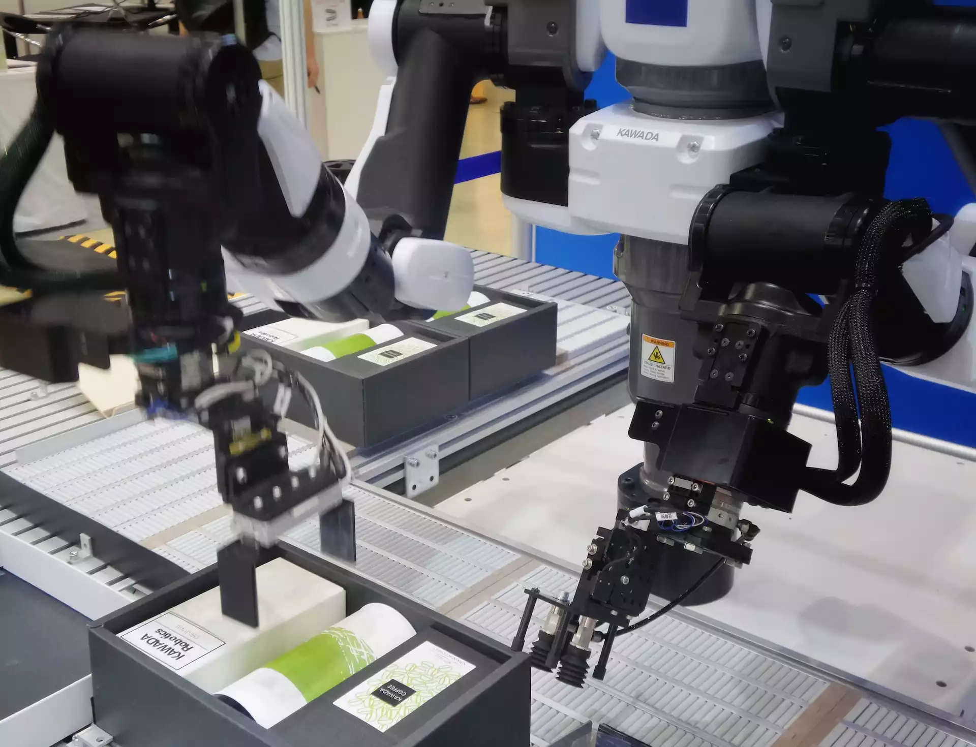 Cobots in Manufacturing: The Future of Industry Cobots in Manufacturing